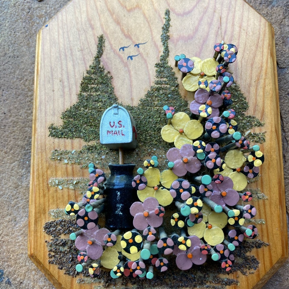 Unique Handpainted POL-O-CRAFT nail flower art vintage/Floral design w/mailbox - Picture 13 of 14